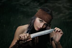 how to hold a knife for self-defense